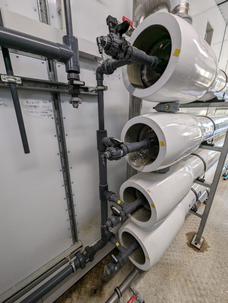 SWRO 8040 pressure vessel with 5 elements 1200 psi, 82 bars